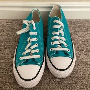 Teal converse